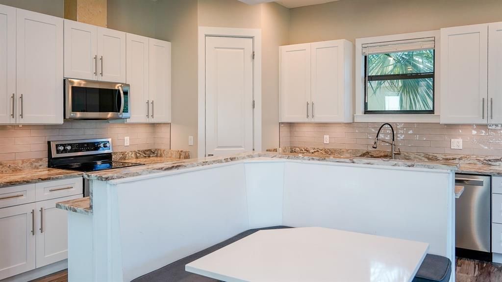 For Rent: $5,500 (4 beds, 2 baths, 2804 Square Feet)
