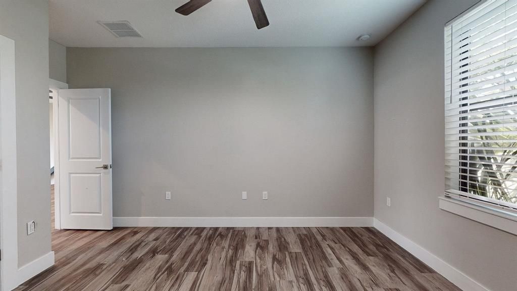 For Rent: $5,500 (4 beds, 2 baths, 2804 Square Feet)