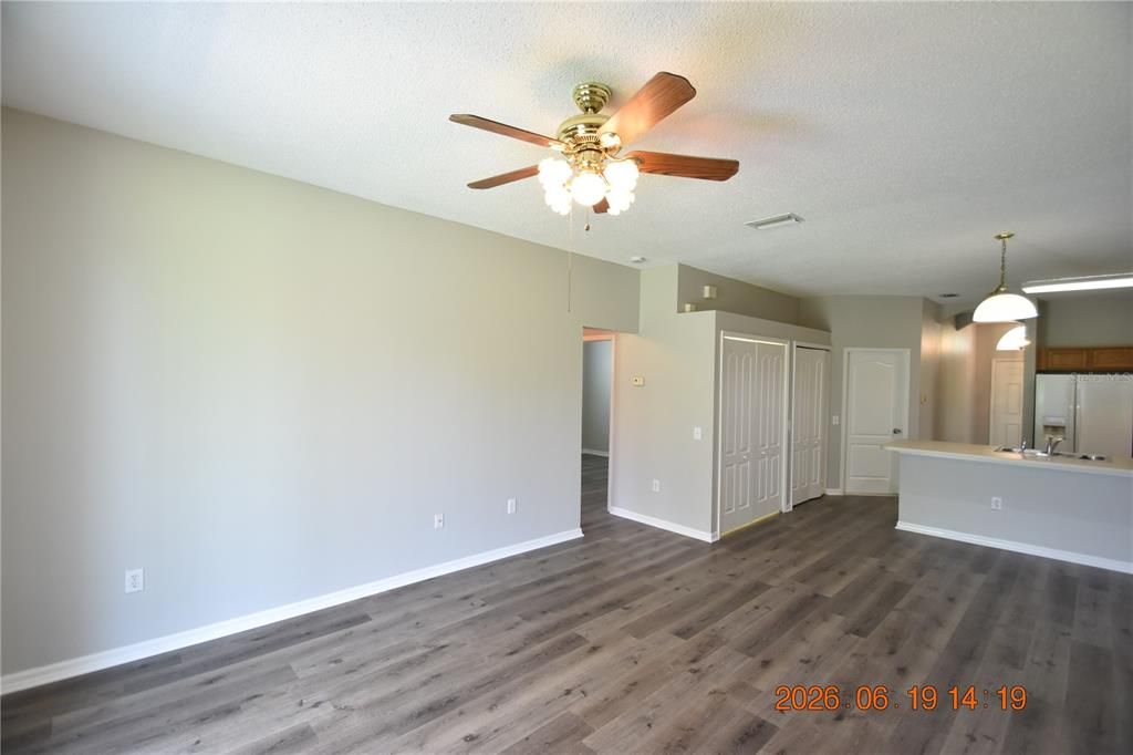 For Rent: $2,050 (3 beds, 2 baths, 1510 Square Feet)