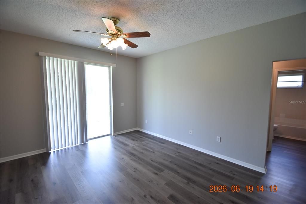 For Rent: $2,050 (3 beds, 2 baths, 1510 Square Feet)