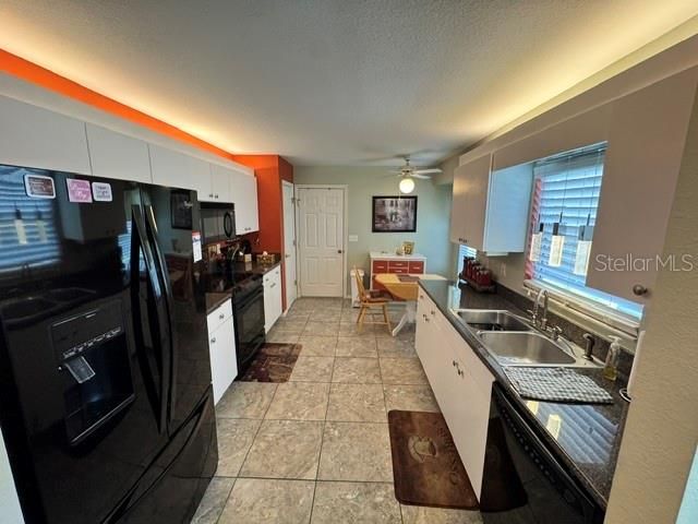 For Sale: $209,900 (2 beds, 2 baths, 1238 Square Feet)