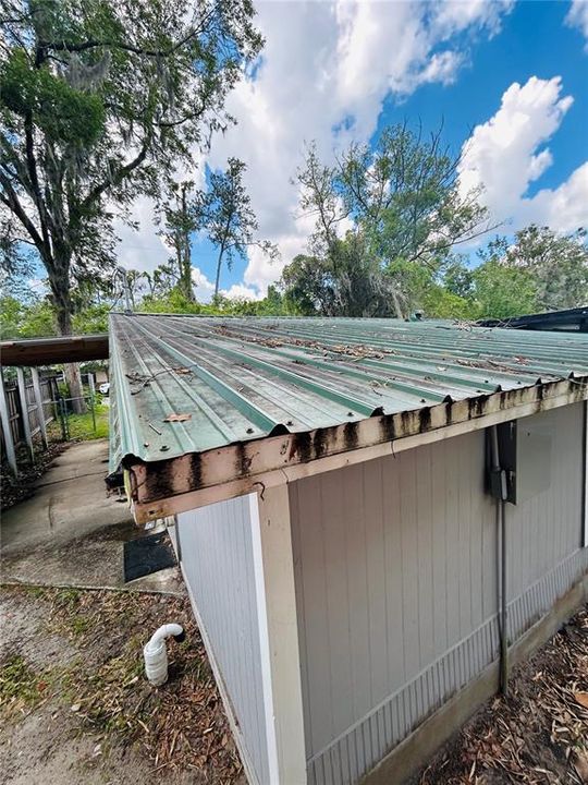 For Sale: $149,900 (2 beds, 1 baths, 986 Square Feet)