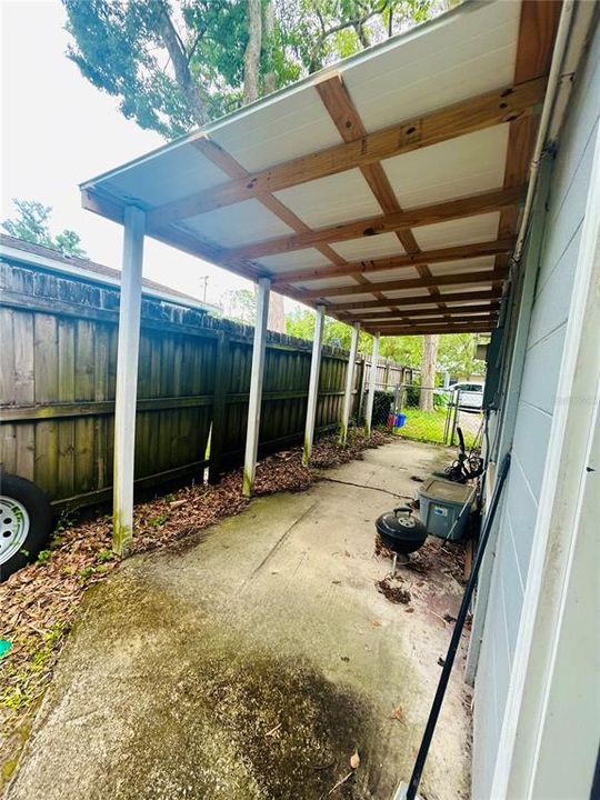 For Sale: $149,900 (2 beds, 1 baths, 986 Square Feet)