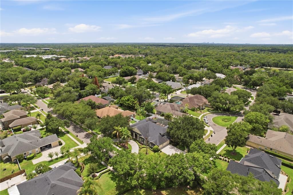 For Sale: $950,000 (6 beds, 4 baths, 3942 Square Feet)