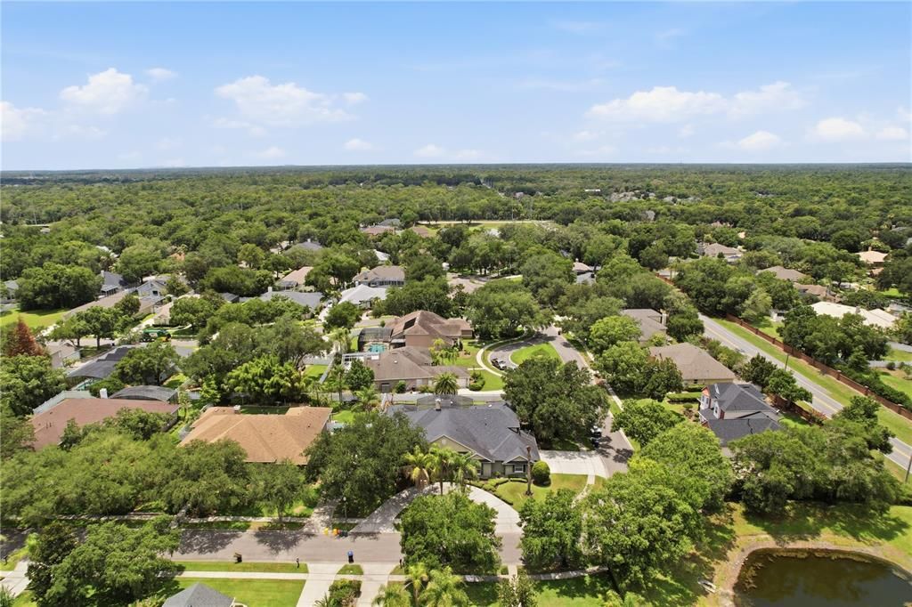 For Sale: $950,000 (6 beds, 4 baths, 3942 Square Feet)