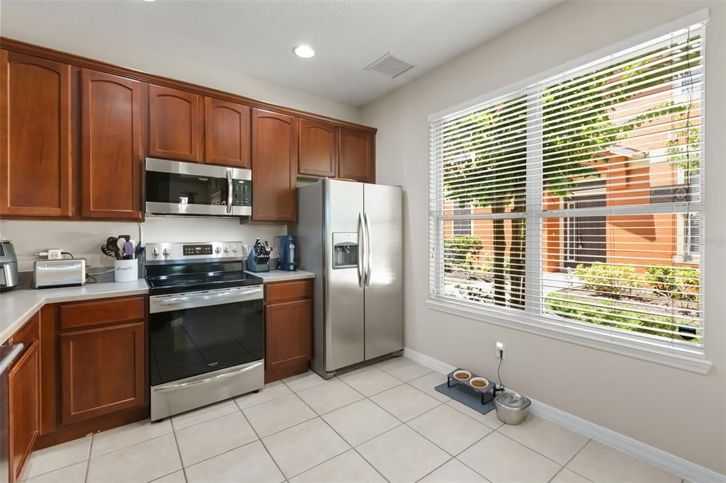 For Sale: $285,000 (3 beds, 2 baths, 1530 Square Feet)