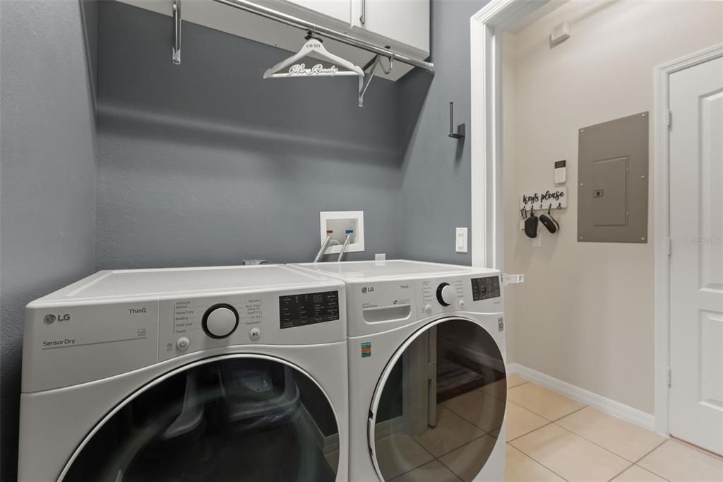 For Sale: $285,000 (3 beds, 2 baths, 1530 Square Feet)