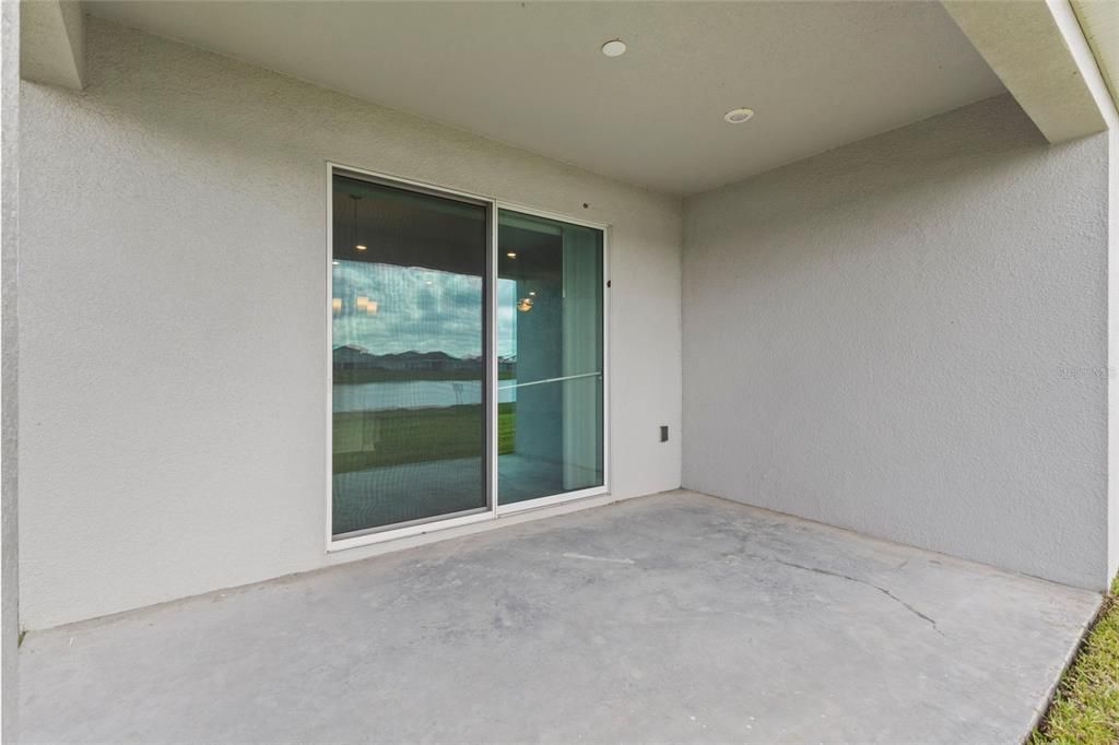 For Rent: $2,550 (4 beds, 2 baths, 2020 Square Feet)
