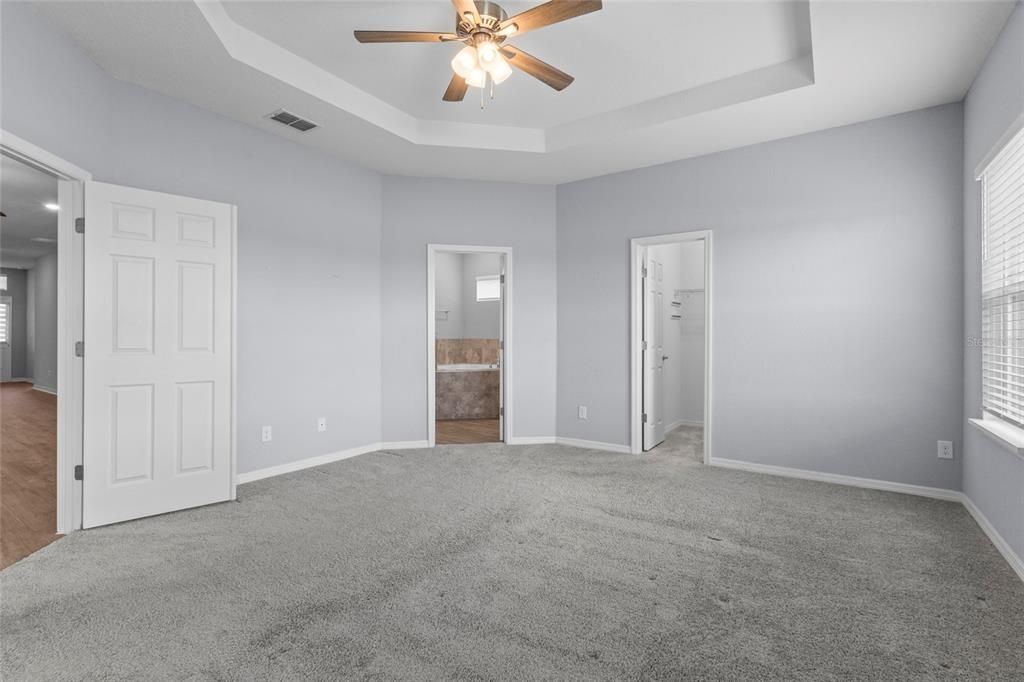 For Rent: $2,550 (4 beds, 2 baths, 2020 Square Feet)