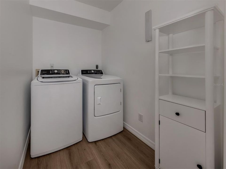 На продажу: $449,900 (3 спален, 2 ванн, 1550 Квадратных фут)