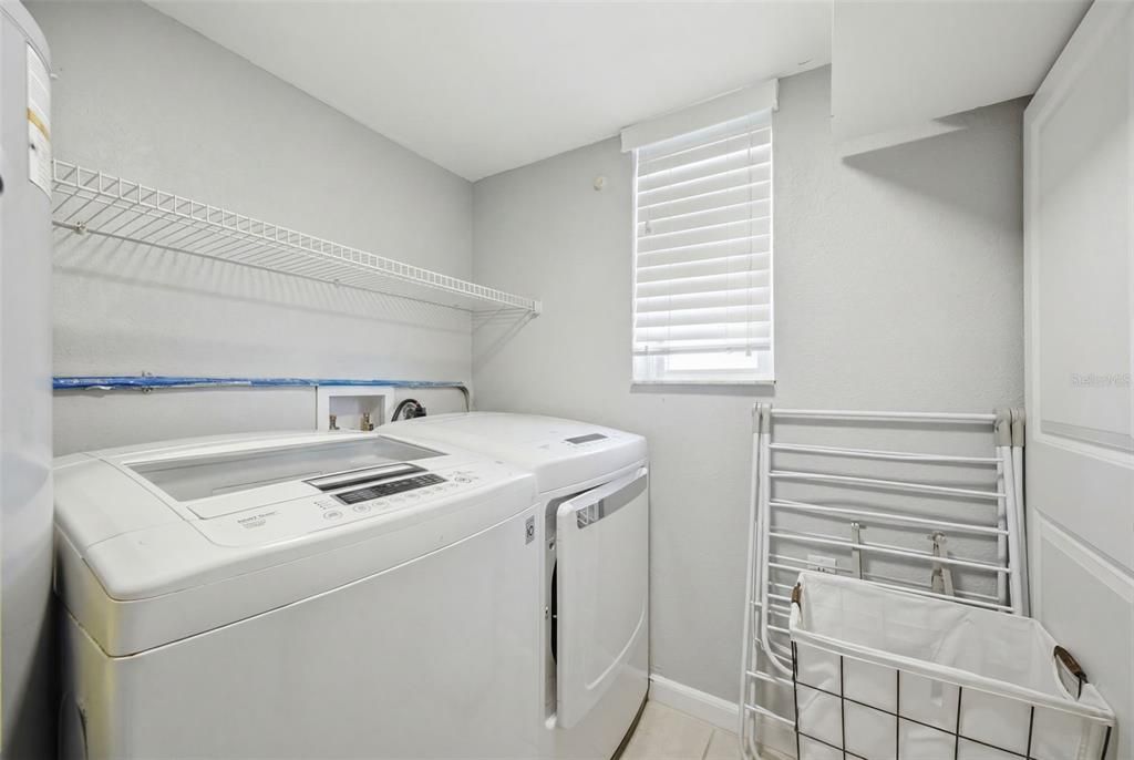 En Renta: $4,400 (3 camas, 2 baños, 1628 Pies cuadrados)