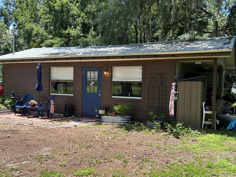 For Sale: $400,000 (3 beds, 2 baths, 2068 Square Feet)