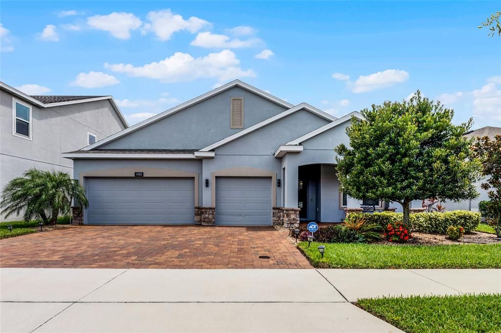 For Sale: $510,000 (4 beds, 2 baths, 2290 Square Feet)