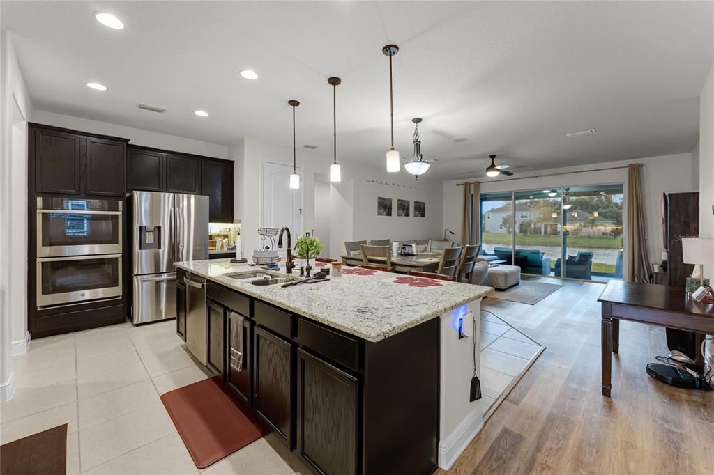 For Sale: $510,000 (4 beds, 2 baths, 2290 Square Feet)