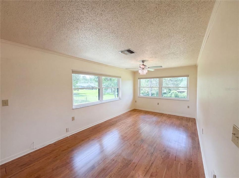 For Sale: $280,000 (2 beds, 2 baths, 1506 Square Feet)