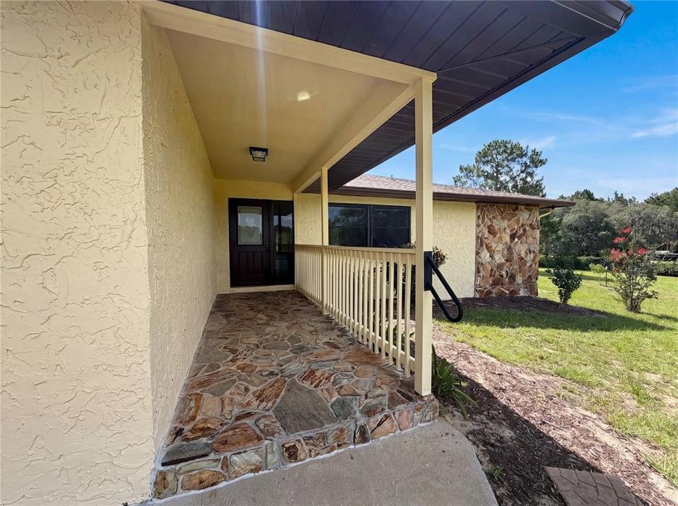 For Sale: $280,000 (2 beds, 2 baths, 1506 Square Feet)