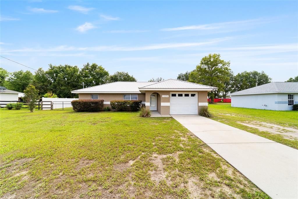 For Sale: $235,000 (3 beds, 2 baths, 1238 Square Feet)