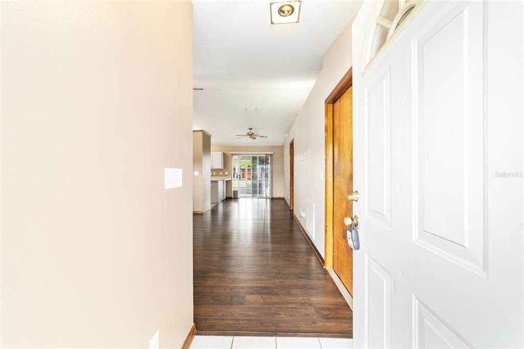 For Sale: $235,000 (3 beds, 2 baths, 1238 Square Feet)