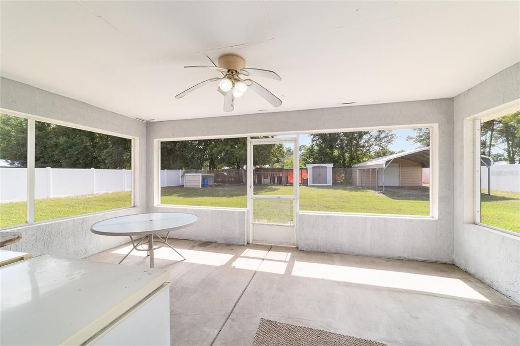 For Sale: $235,000 (3 beds, 2 baths, 1238 Square Feet)