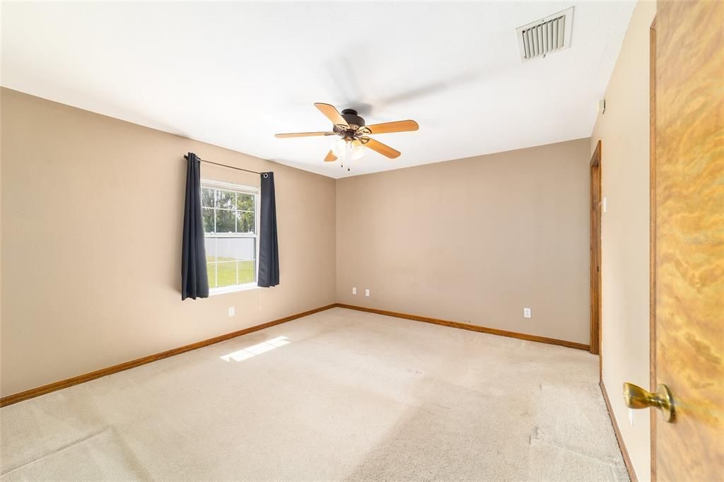 For Sale: $235,000 (3 beds, 2 baths, 1238 Square Feet)