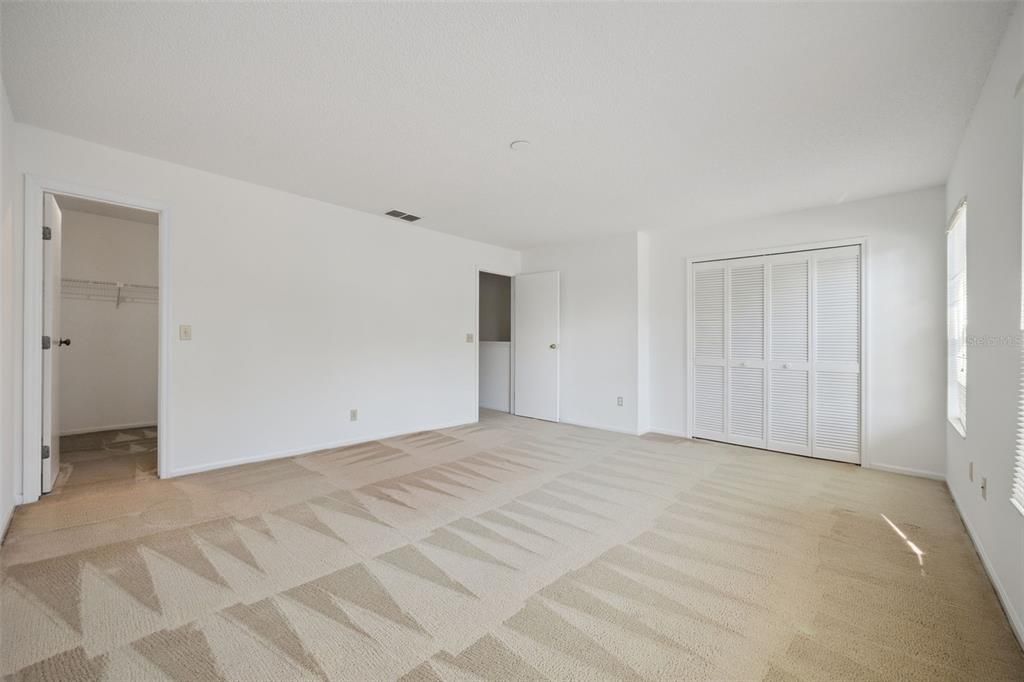 For Sale: $249,000 (2 beds, 1 baths, 1363 Square Feet)
