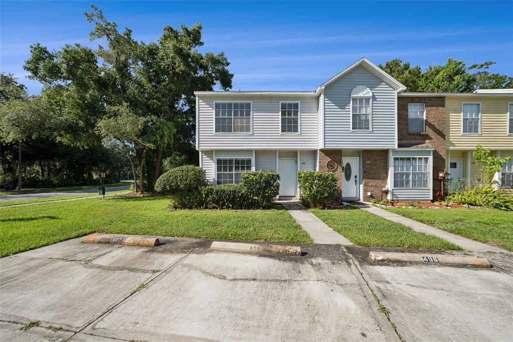 For Sale: $249,000 (2 beds, 1 baths, 1363 Square Feet)