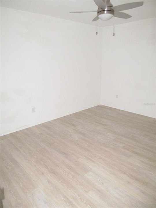 For Rent: $1,750 (3 beds, 2 baths, 1067 Square Feet)