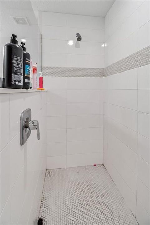 For Sale: $525,000 (6 beds, 0 baths, 2792 Square Feet)