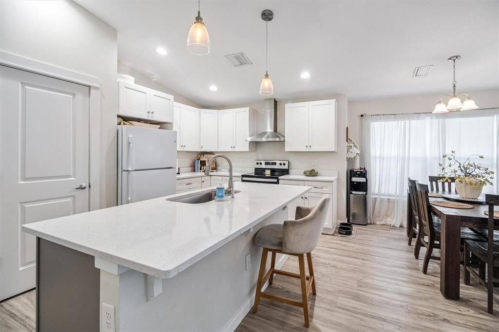 For Sale: $525,000 (6 beds, 0 baths, 2792 Square Feet)