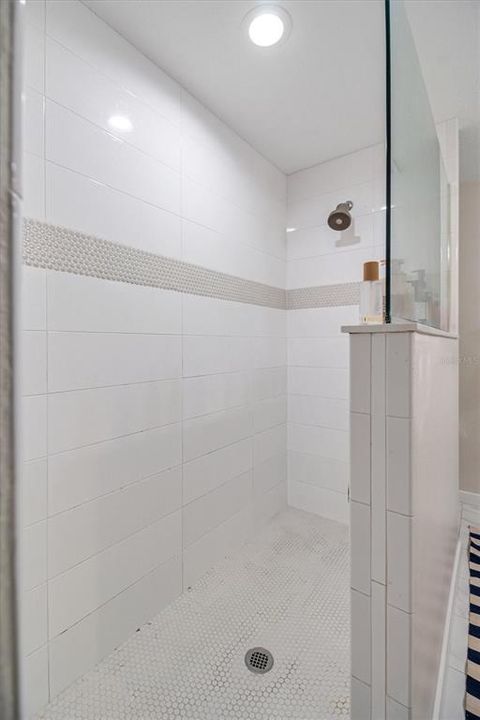 For Sale: $525,000 (6 beds, 0 baths, 2792 Square Feet)