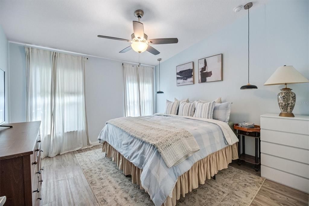 For Sale: $525,000 (6 beds, 0 baths, 2792 Square Feet)