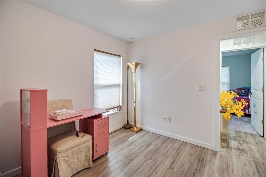 For Sale: $525,000 (6 beds, 0 baths, 2792 Square Feet)