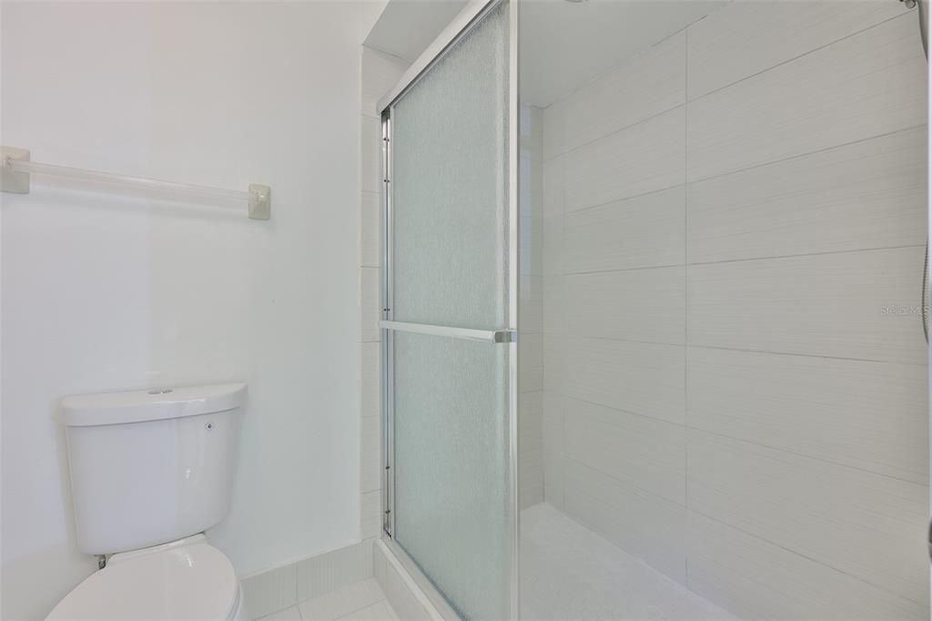 For Rent: $4,250 (3 beds, 2 baths, 2786 Square Feet)