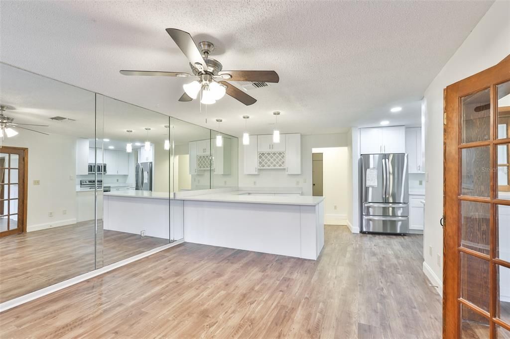 For Rent: $4,250 (3 beds, 2 baths, 2786 Square Feet)