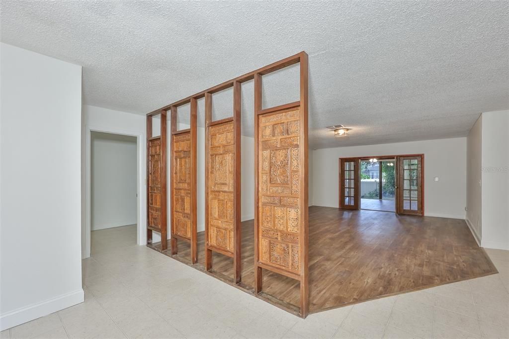 For Rent: $4,250 (3 beds, 2 baths, 2786 Square Feet)