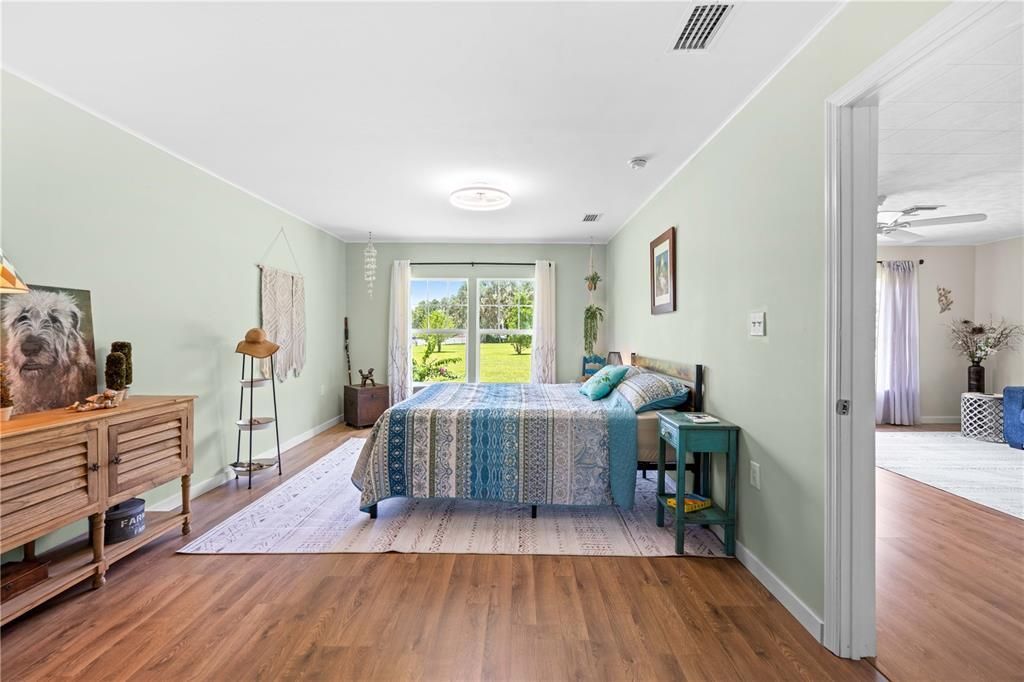 For Sale: $459,000 (2 beds, 2 baths, 1728 Square Feet)