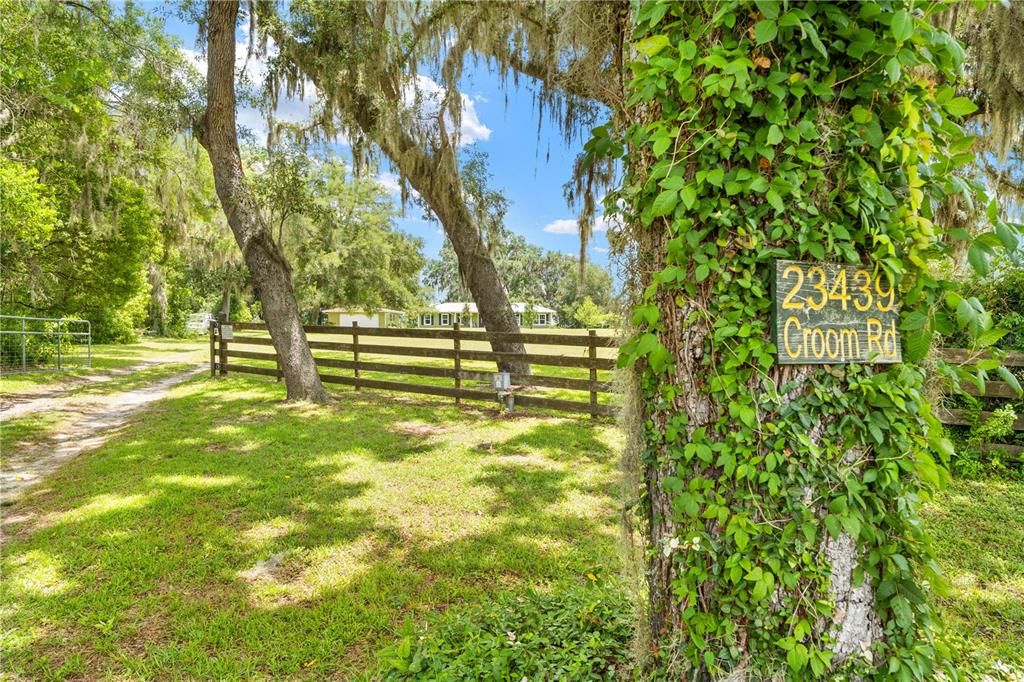 For Sale: $459,000 (2 beds, 2 baths, 1728 Square Feet)