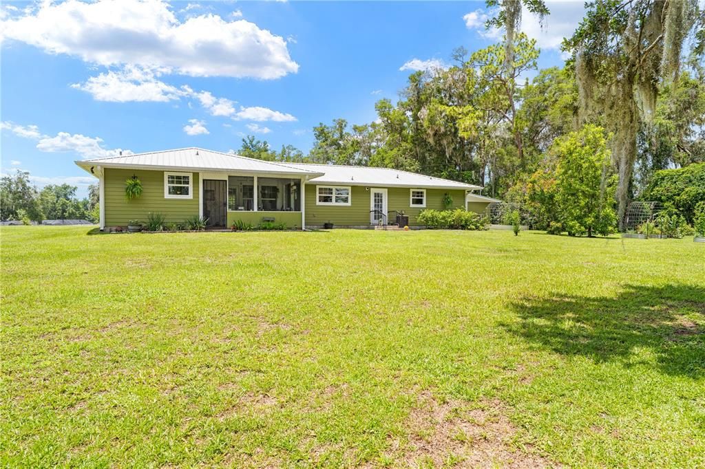 For Sale: $459,000 (2 beds, 2 baths, 1728 Square Feet)