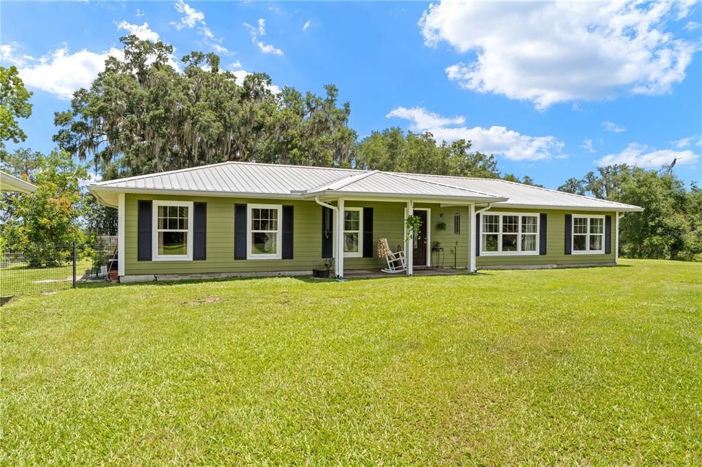For Sale: $459,000 (2 beds, 2 baths, 1728 Square Feet)
