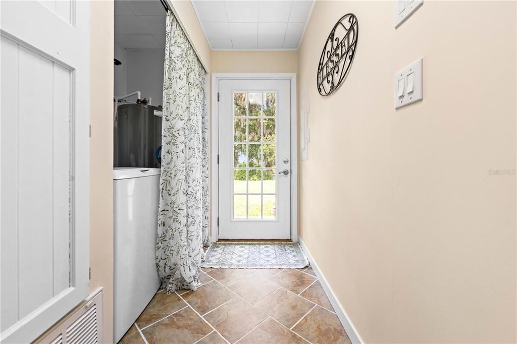 For Sale: $459,000 (2 beds, 2 baths, 1728 Square Feet)