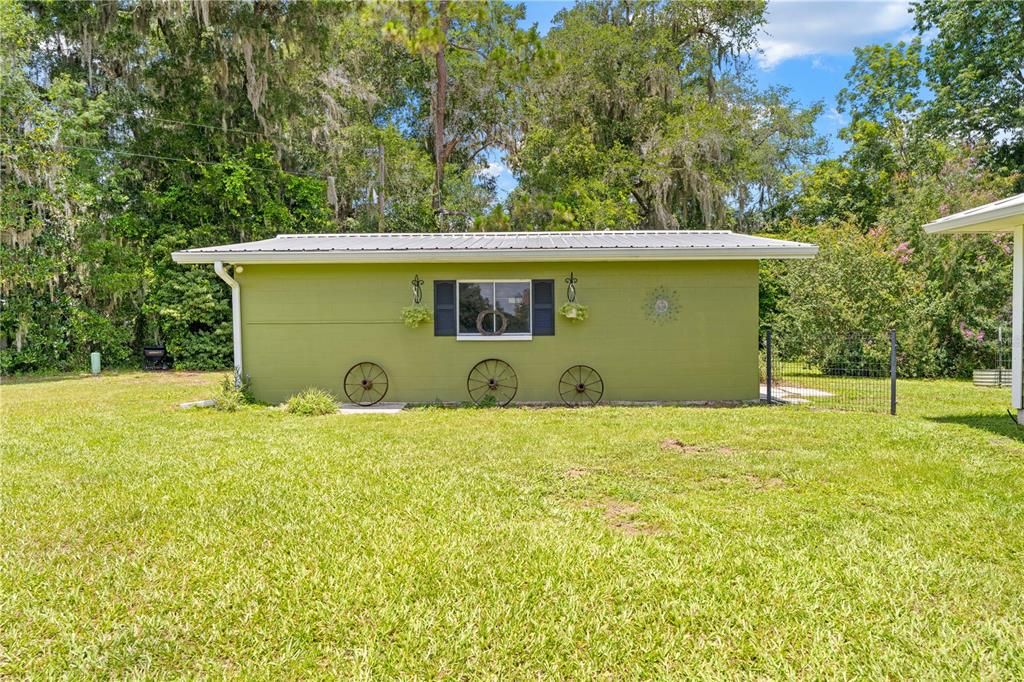 For Sale: $459,000 (2 beds, 2 baths, 1728 Square Feet)