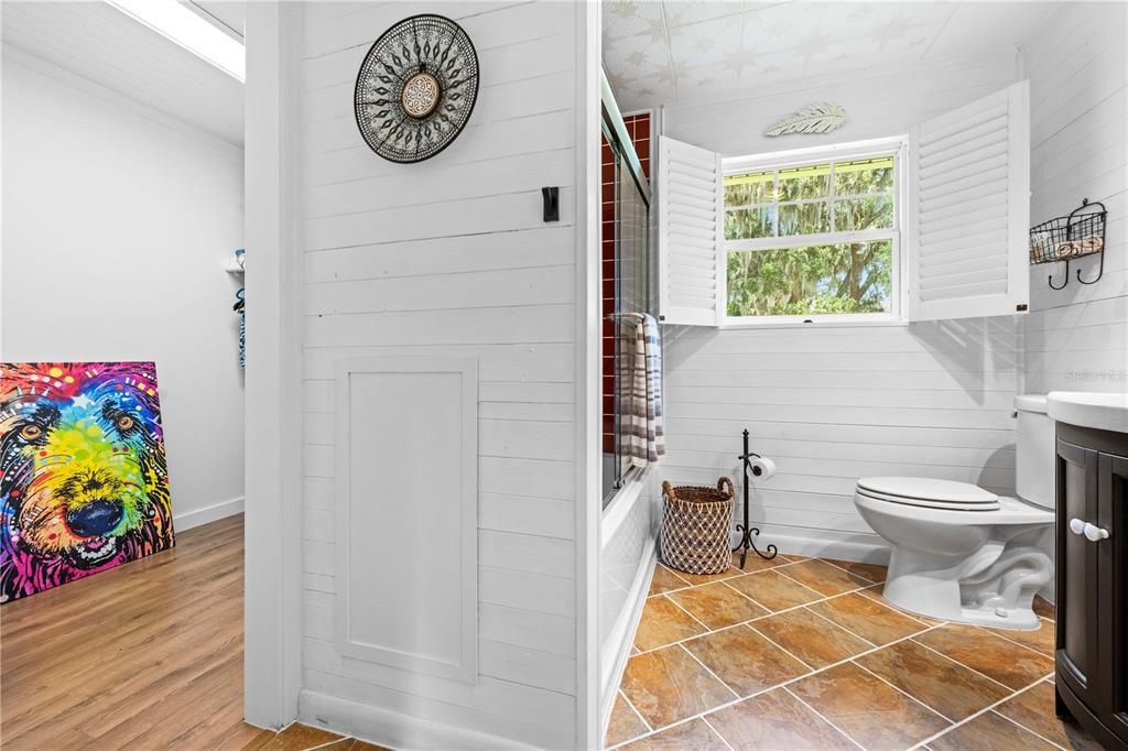 For Sale: $459,000 (2 beds, 2 baths, 1728 Square Feet)
