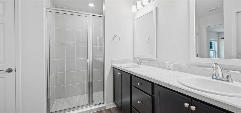 For Sale: $268,900 (3 beds, 2 baths, 1545 Square Feet)