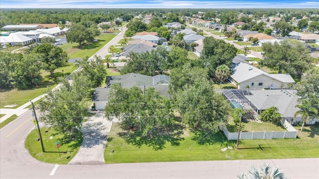 For Sale: $475,000 (4 beds, 2 baths, 2396 Square Feet)