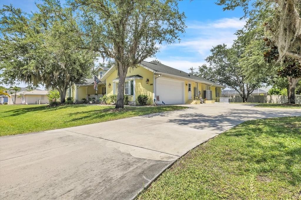 For Sale: $475,000 (4 beds, 2 baths, 2396 Square Feet)