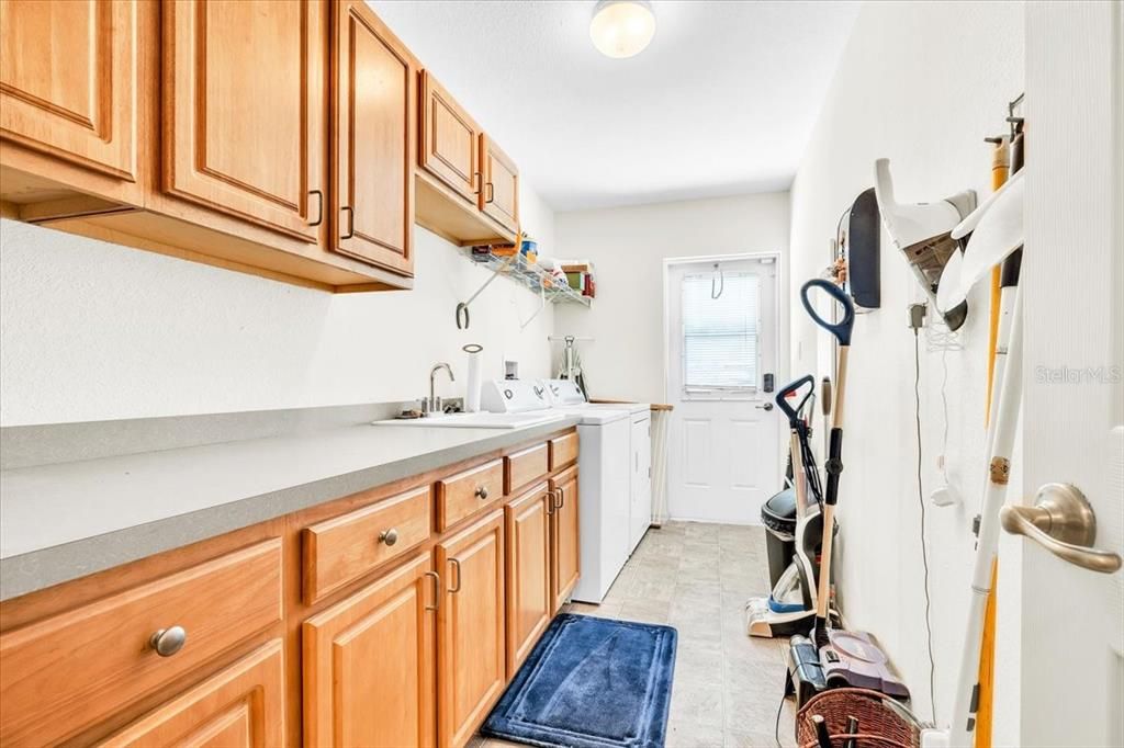 For Sale: $475,000 (4 beds, 2 baths, 2396 Square Feet)