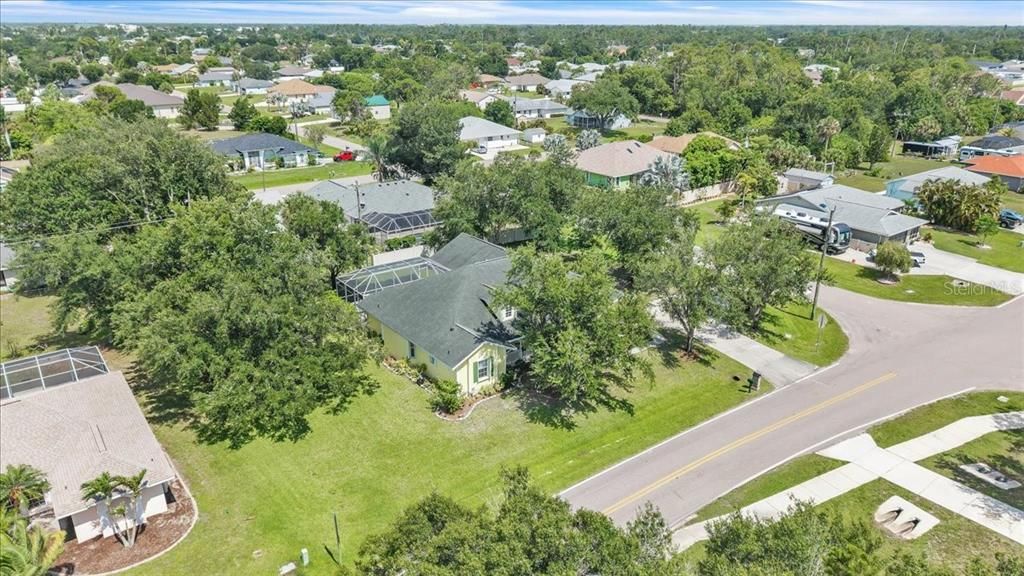For Sale: $475,000 (4 beds, 2 baths, 2396 Square Feet)