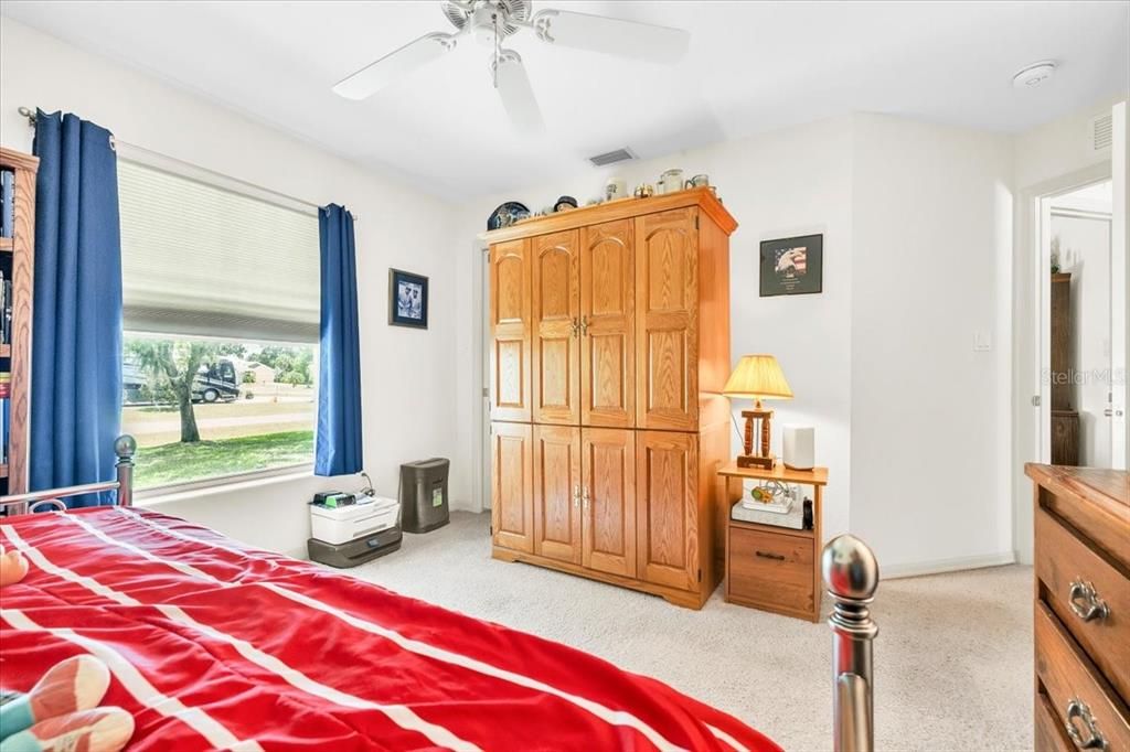 For Sale: $475,000 (4 beds, 2 baths, 2396 Square Feet)