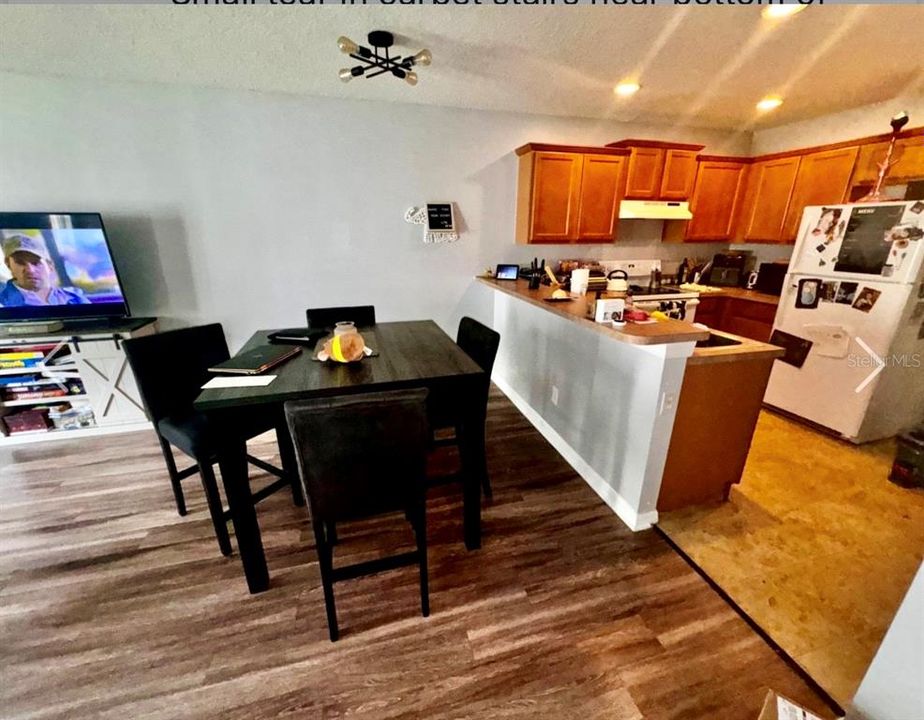 For Rent: $1,995 (3 beds, 2 baths, 1495 Square Feet)