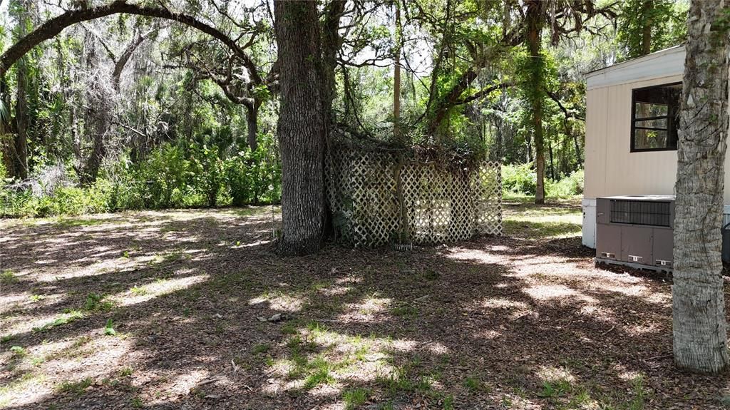 For Sale: $60,000 (3 beds, 1 baths, 672 Square Feet)